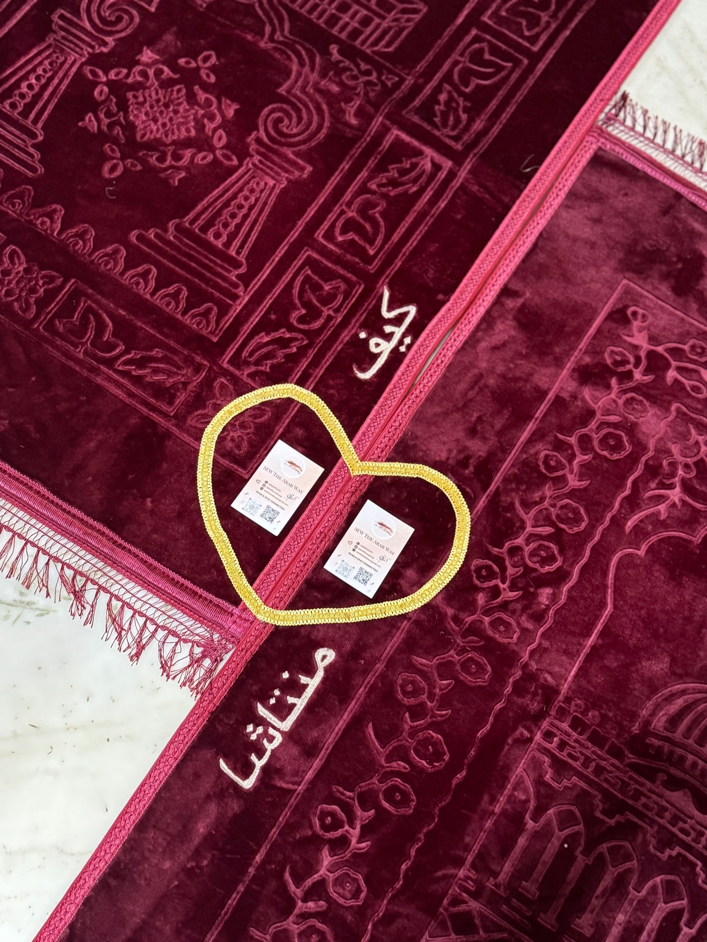 Premuim Heart Velvet Couple Prayer Mat