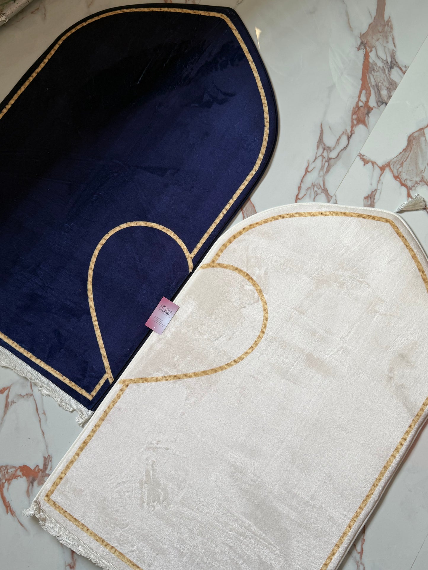 Premuim Heart Velvet Couple Dome Prayer Mat
