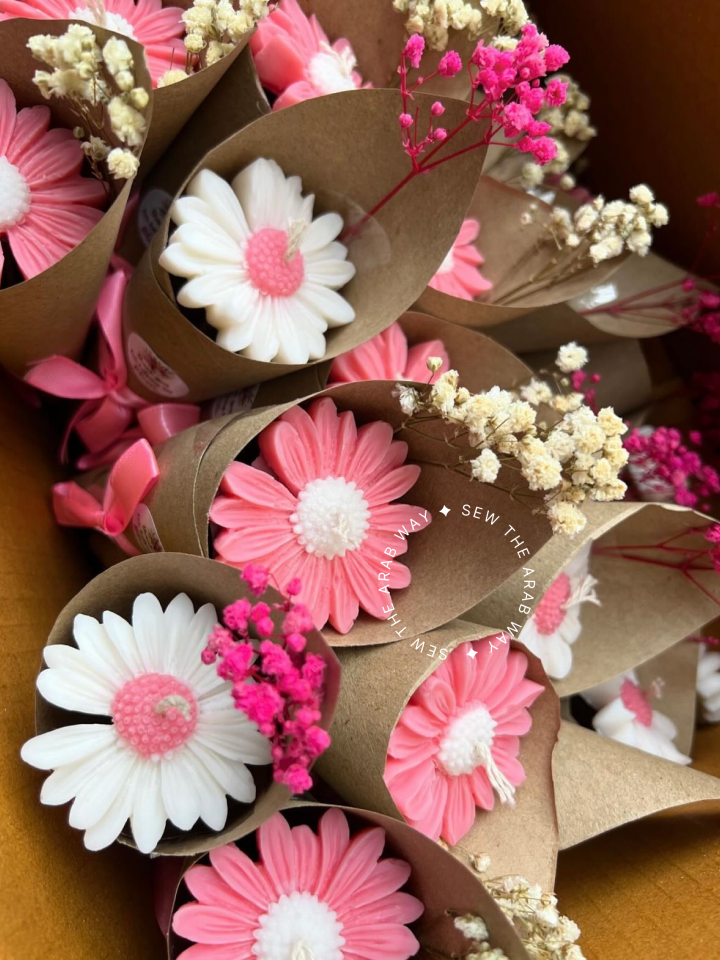 Daisies Scented Candle Bouquet