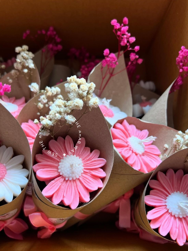 Daisies Scented Candle Bouquet